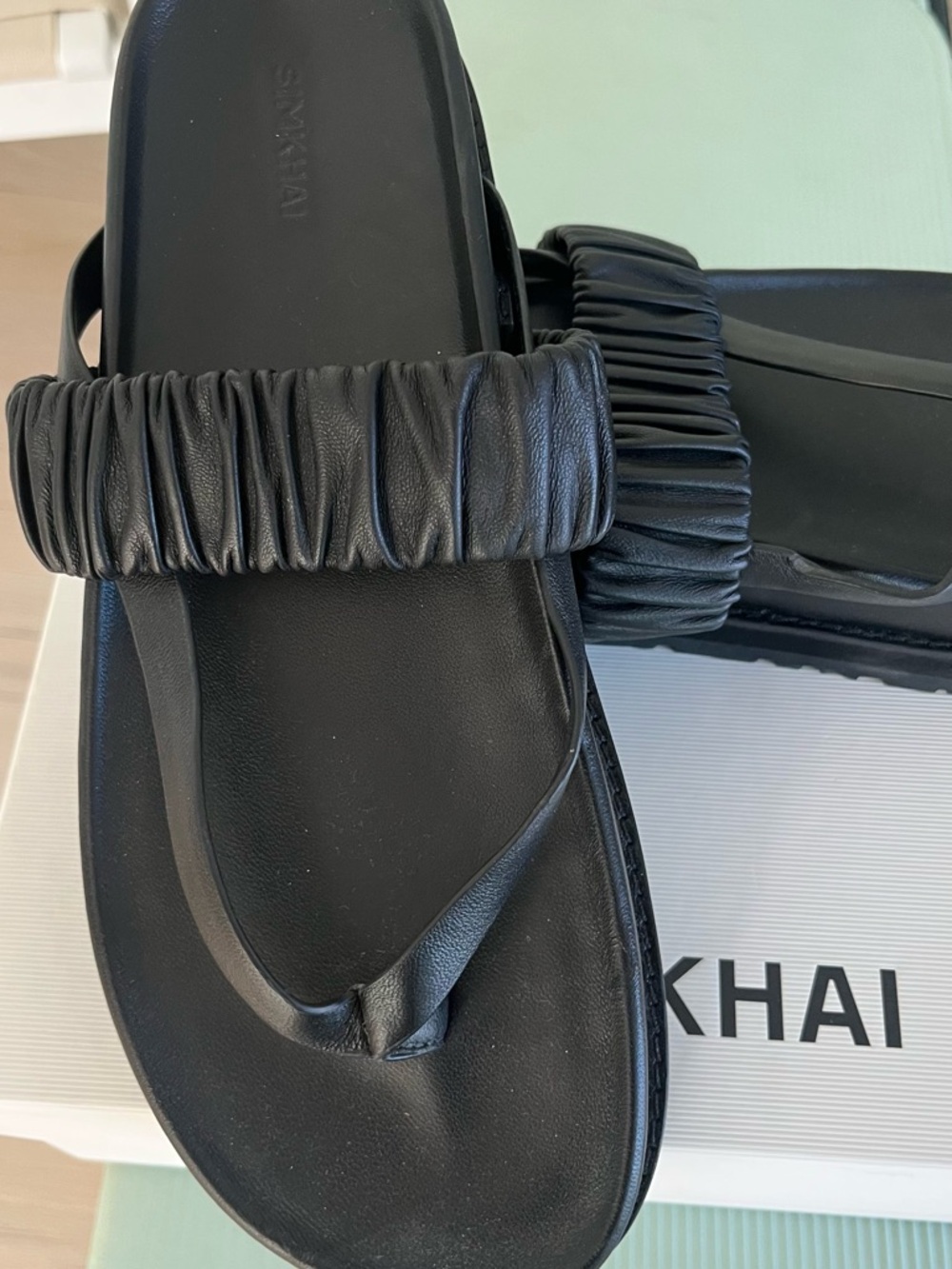 Black Ruched Slide Sandals – Lukhai